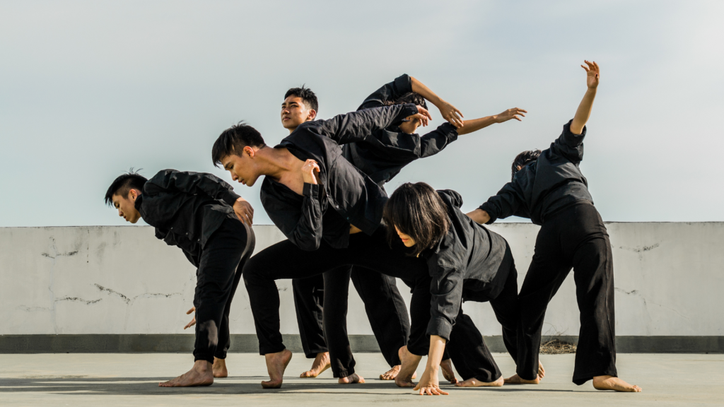 The Elements of Contemporary Dance: Understanding Its Core Components and Techniques